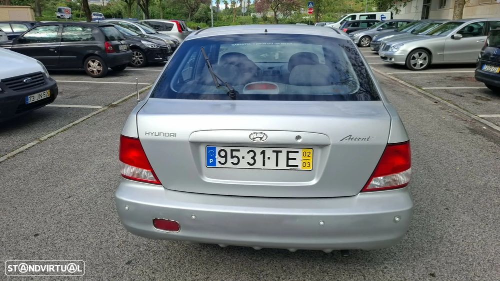 Hyundai Accent 1.3 Confort - 5