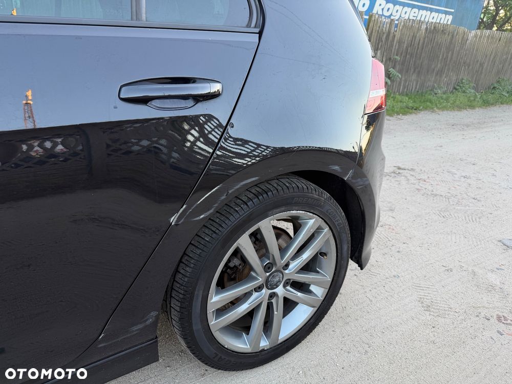 Volkswagen Golf - 25