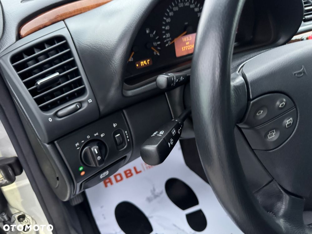 Mercedes-Benz CLK - 28