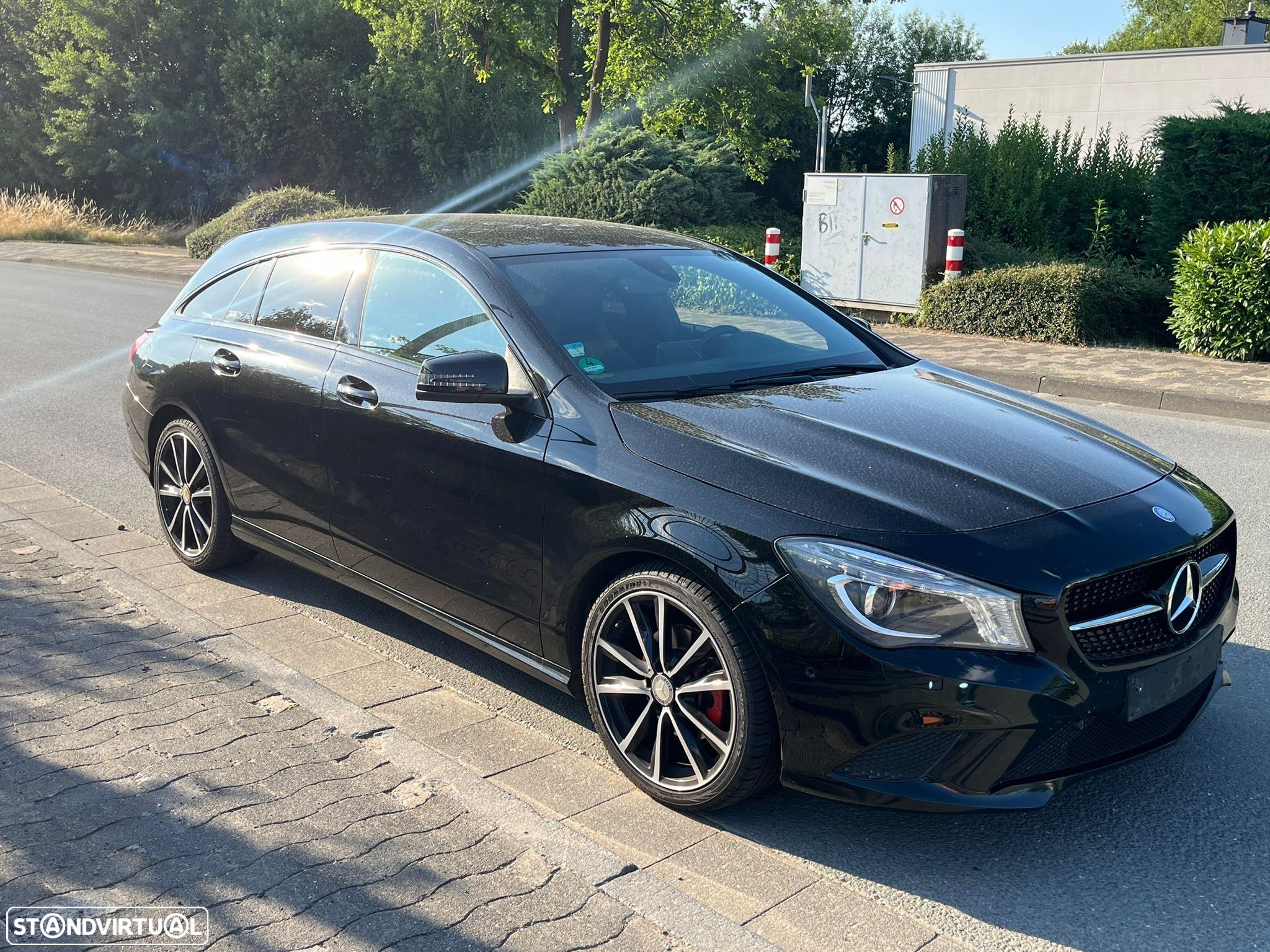 Mercedes-Benz CLA 200 d Shooting Brake Urban - 1