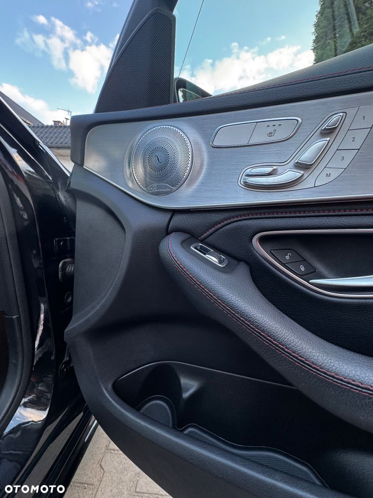 Mercedes-Benz Klasa C AMG 43 4Matic 9G-TRONIC - 14