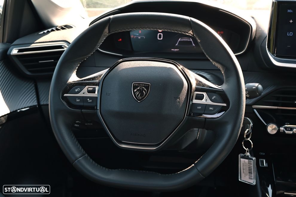 Peugeot 208 1.2 PureTech Allure - 8