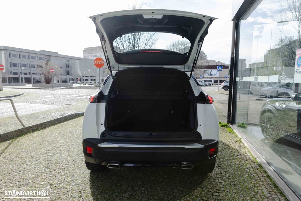 Peugeot 2008 1.2 PureTech Active EAT8 - 16