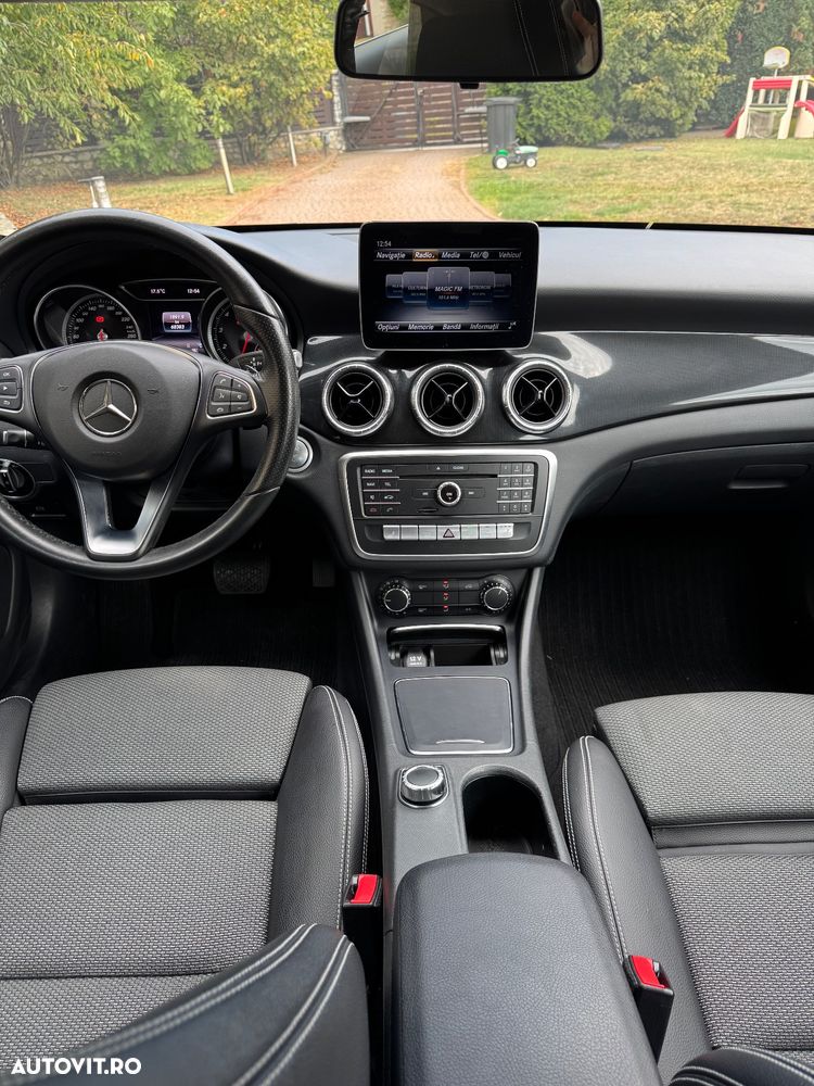 Mercedes-Benz CLA - 5
