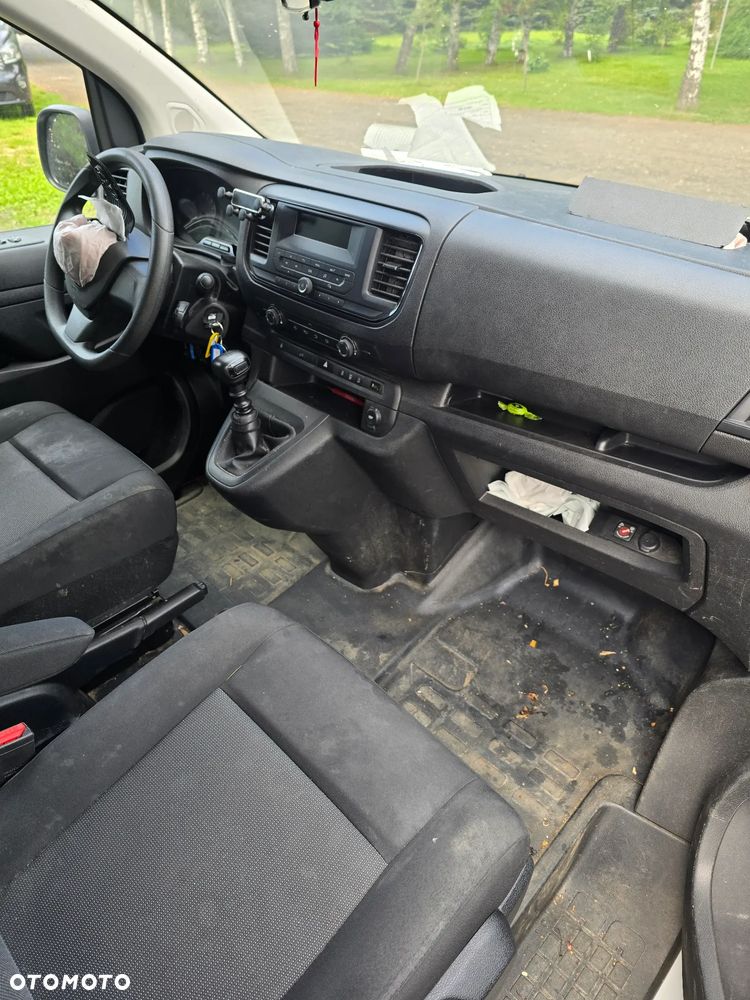 Opel Vivaro - 10
