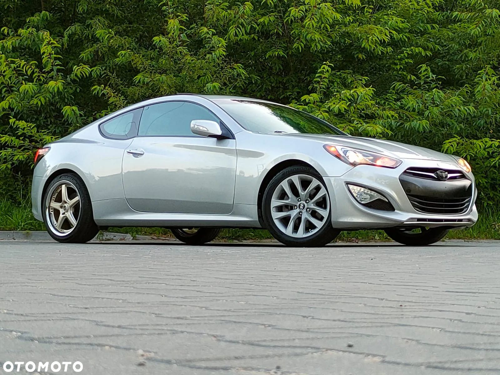 Hyundai Genesis Coupe 3.8 V6 Automatik - 1