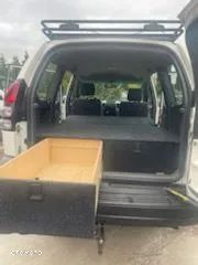 Toyota Land Cruiser - 7