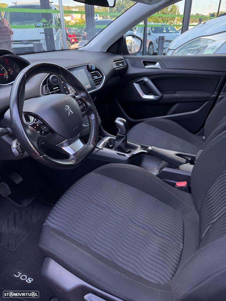 Peugeot 308 - 9