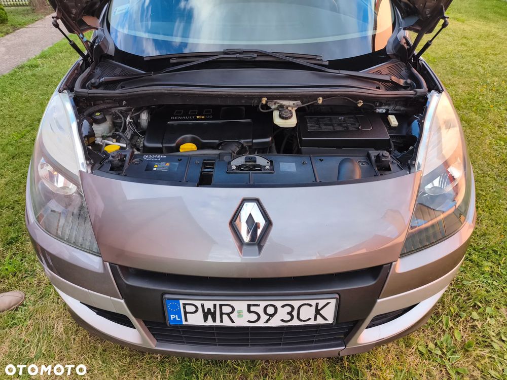 Renault Scenic - 11