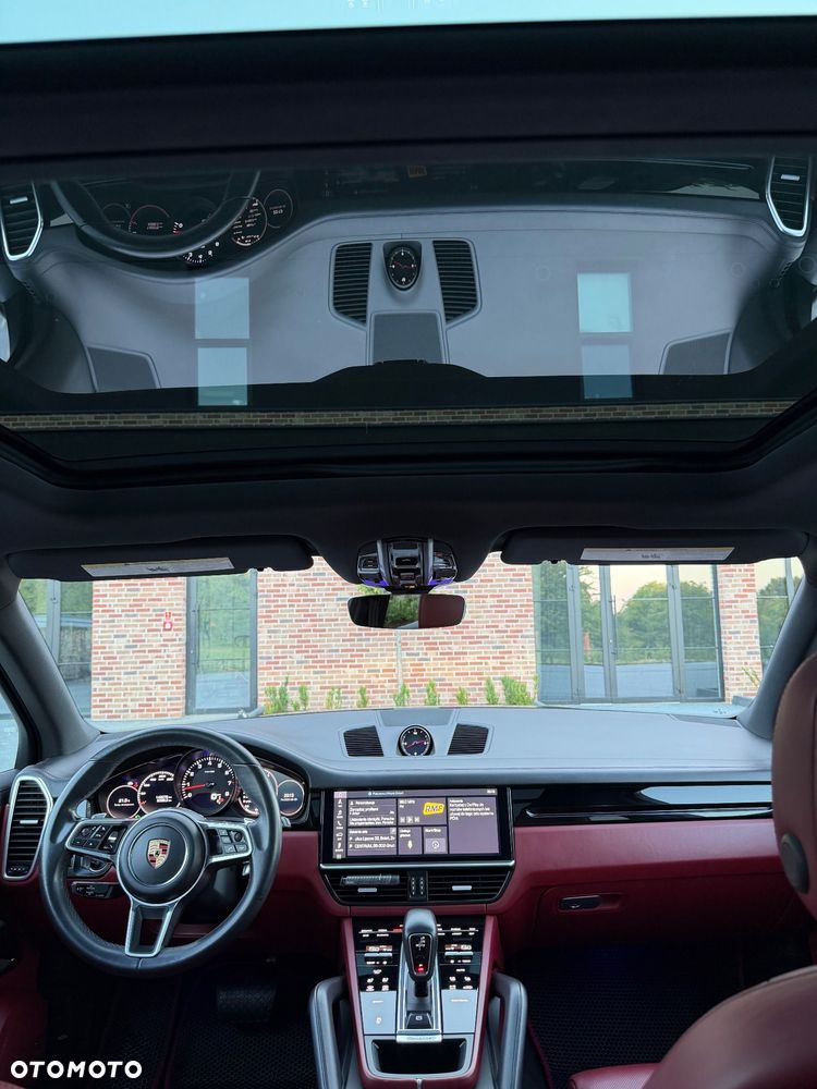 Porsche Cayenne - 13