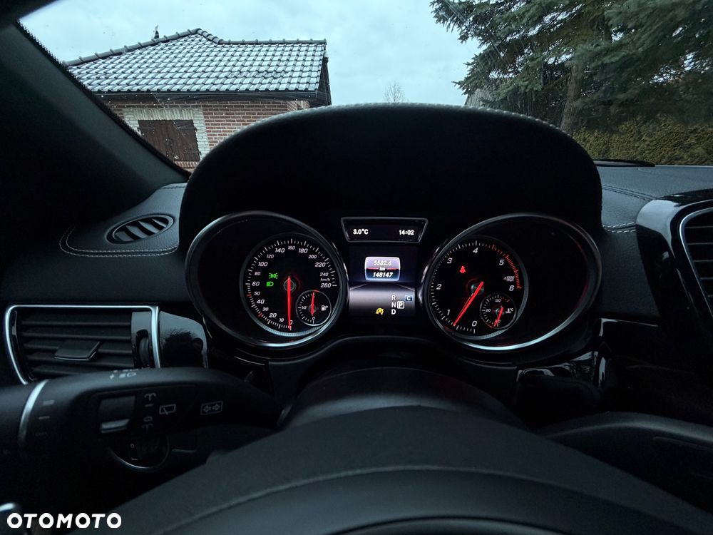 Mercedes-Benz GLS - 8