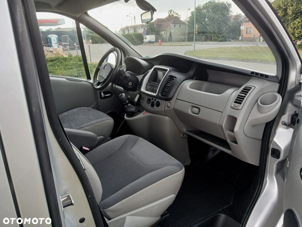 Opel vivaro - 5