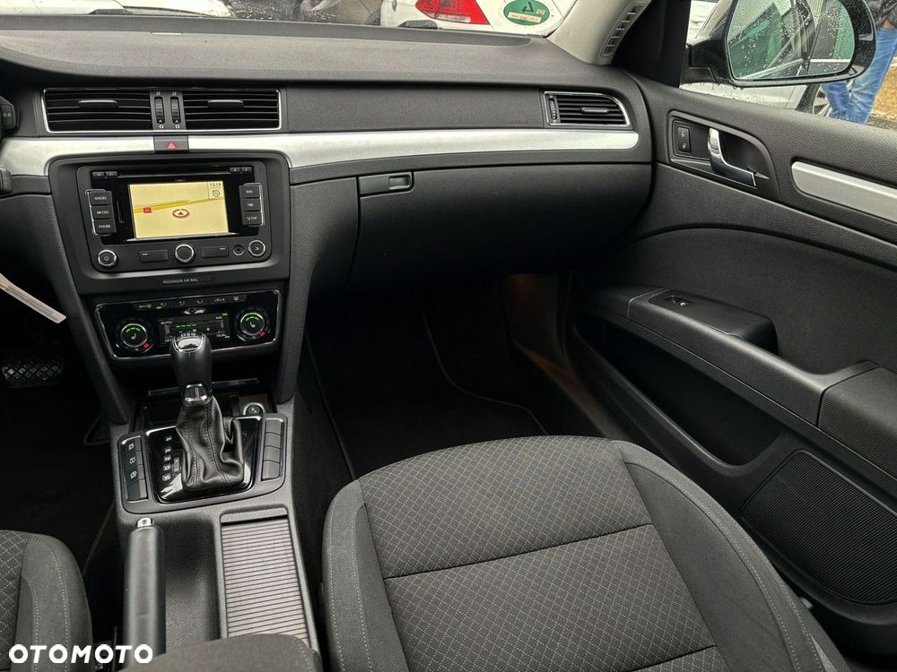 Skoda Superb 2.0 TDI DSG Exclusive - 23