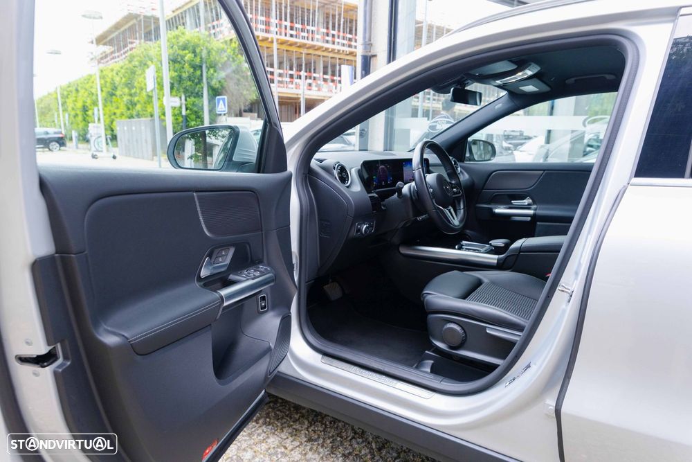 Mercedes-Benz GLA 250 - 9