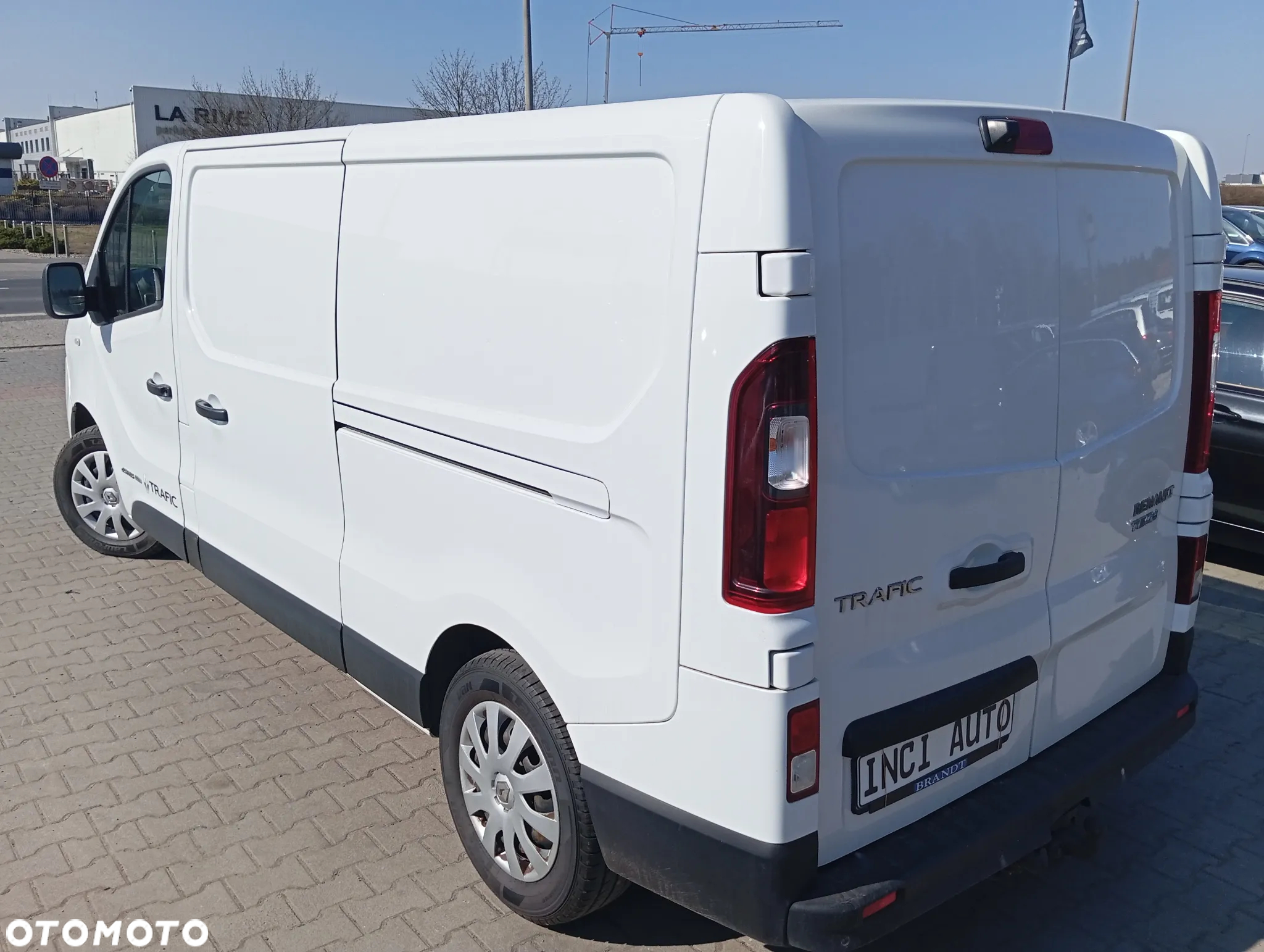 Renault Trafic - 8