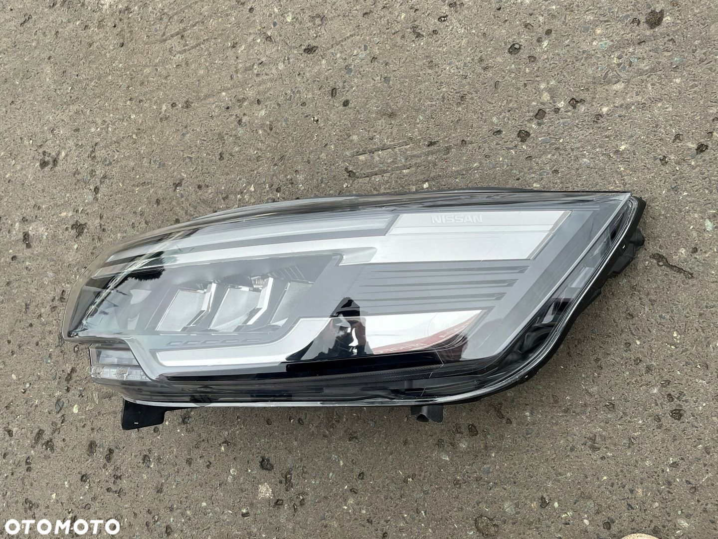 Lampa lewa przednia NISSAN NV300 LIFT PRIMASTAR FULL LED - 2