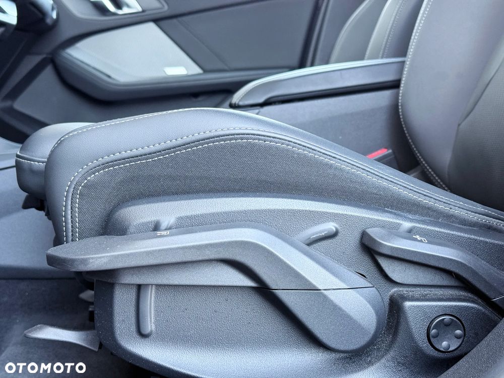 BMW Seria 1 120 - 30