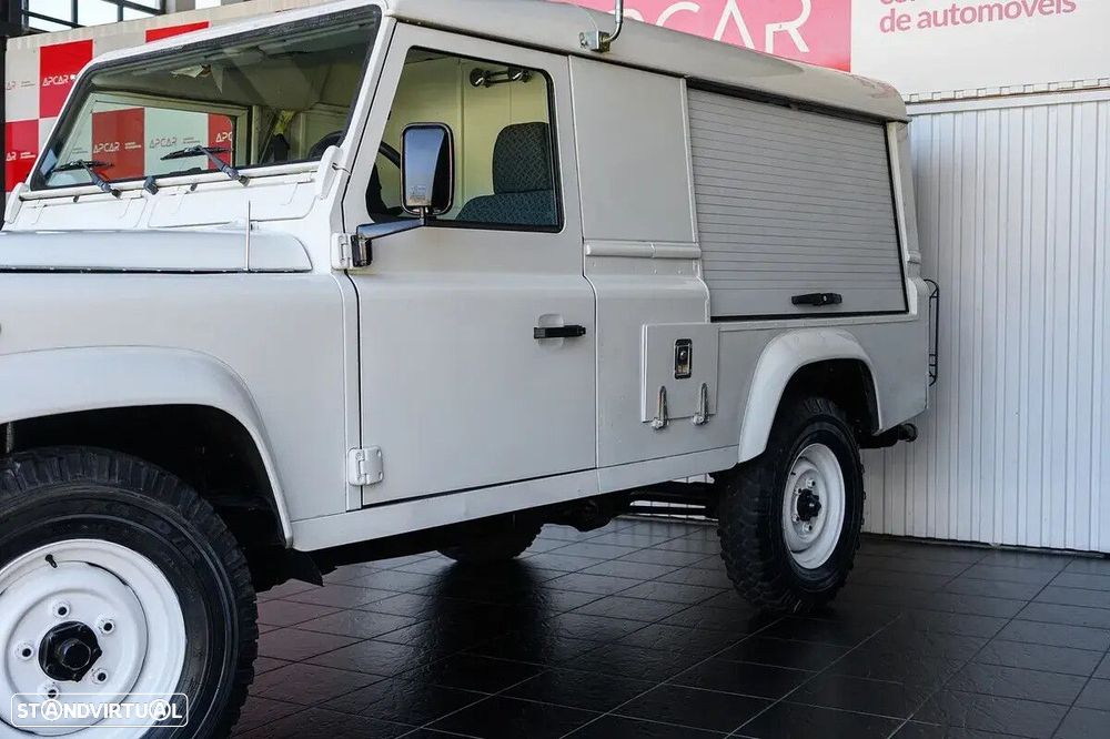 Land Rover Defender 90 2.5 Td5 E - 12