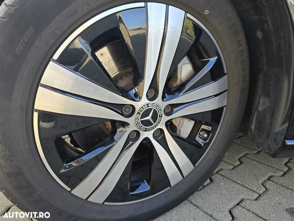 Mercedes-Benz C - 9