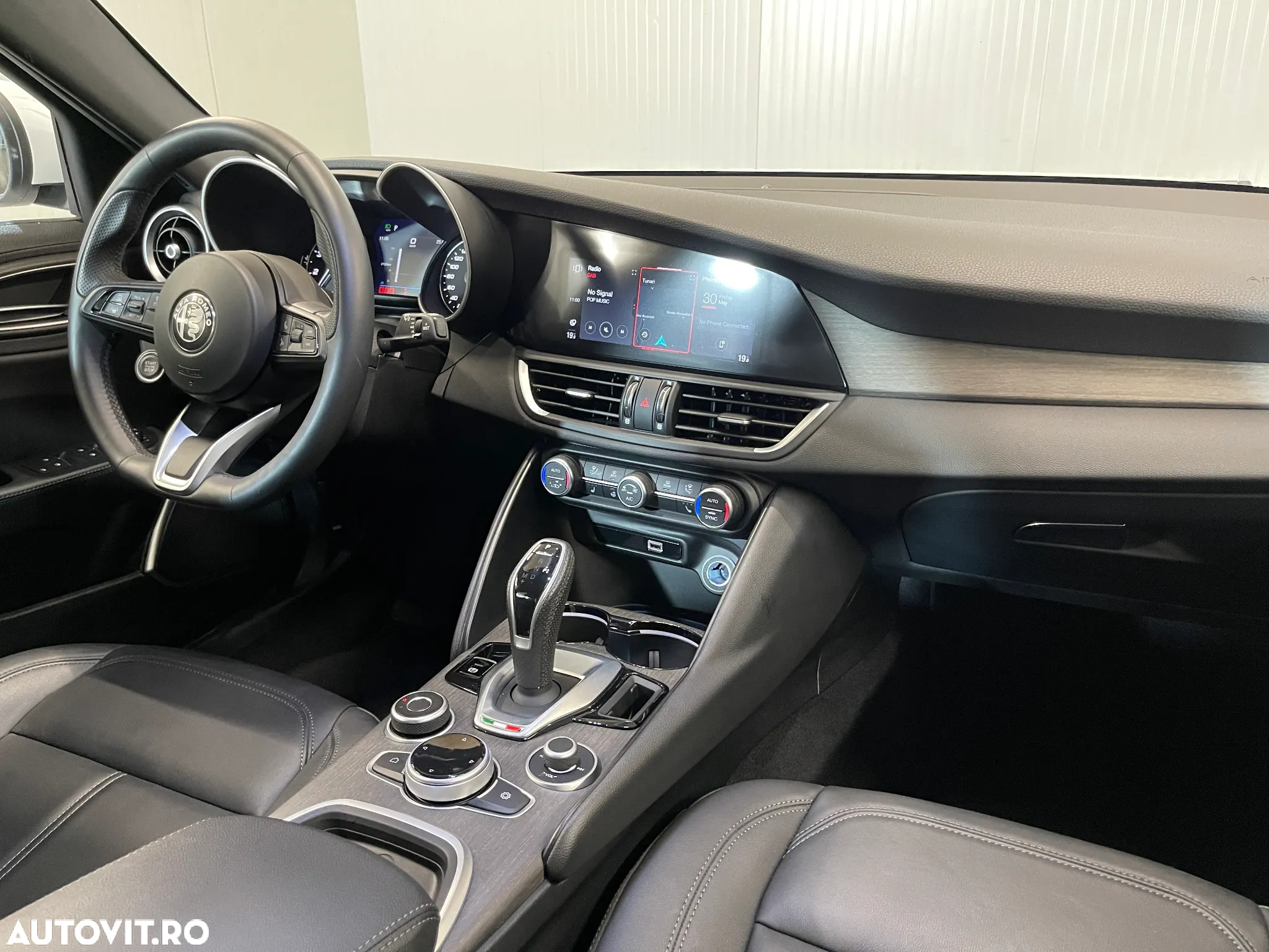 Alfa Romeo Giulia 2.0 Turbo AWD AT8 Ti - 8
