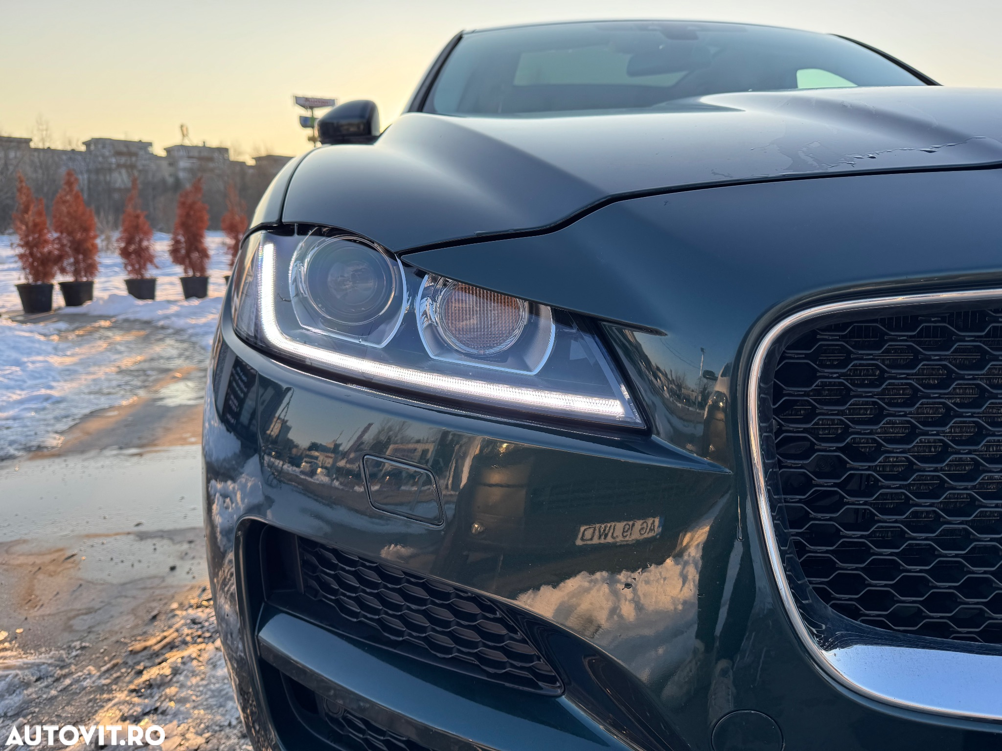Jaguar F-Pace 20d AWD Prestige - 6
