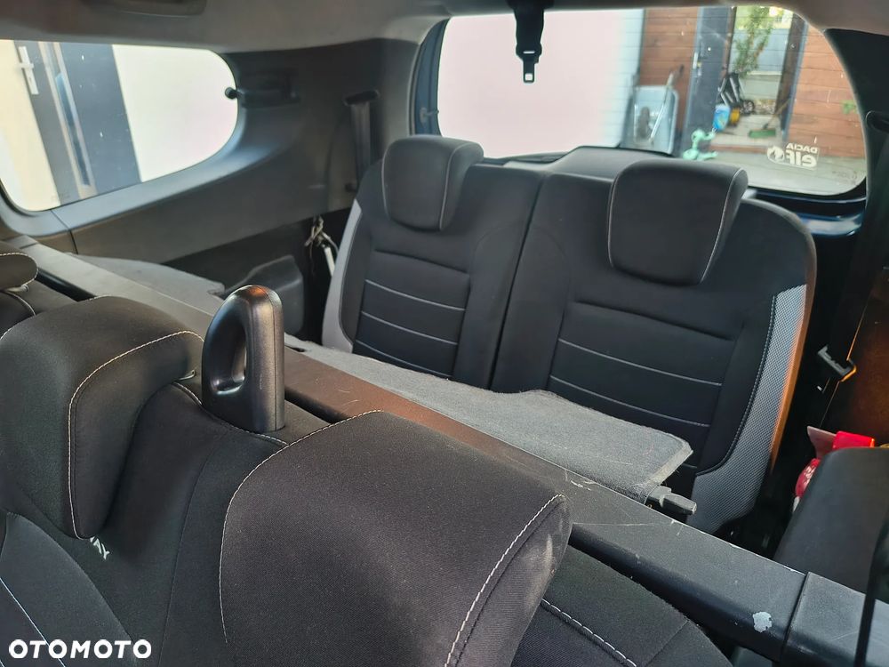 Dacia Lodgy 1.6 SCe Stepway S&S - 8