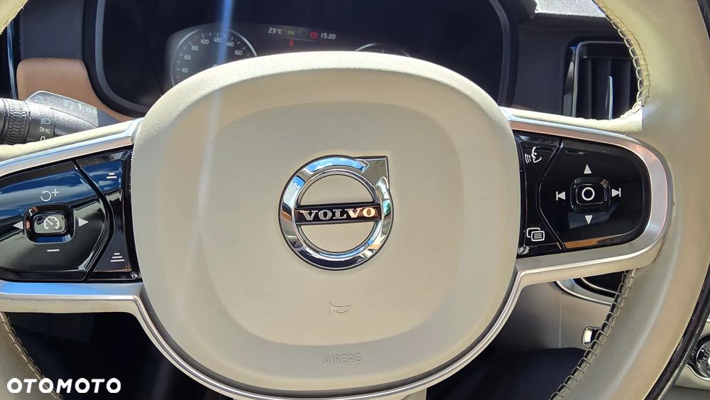 Volvo V90 D4 Geartronic Inscription - 36