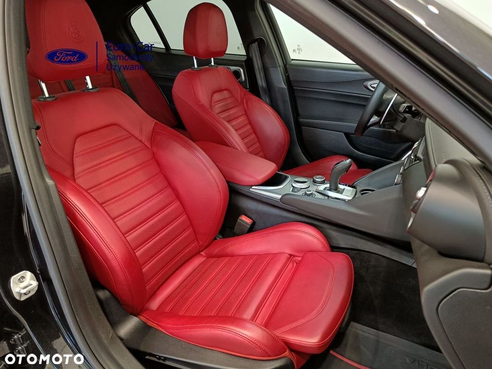 Alfa Romeo Giulia 2.0 Turbo Veloce Q4 - 14