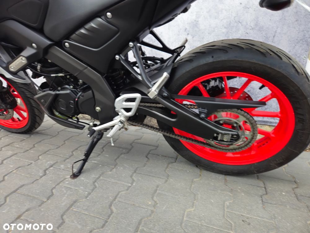 Yamaha MT - 19