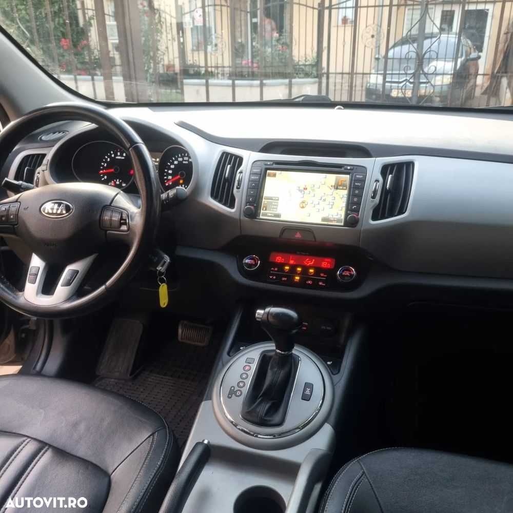 Kia Sportage 2.0 CRDI AWD Aut. Dream-Team Edition - 13