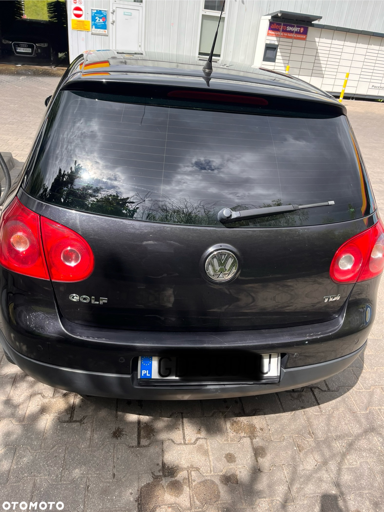 Volkswagen Golf V 1.9 TDI Comfortline - 2