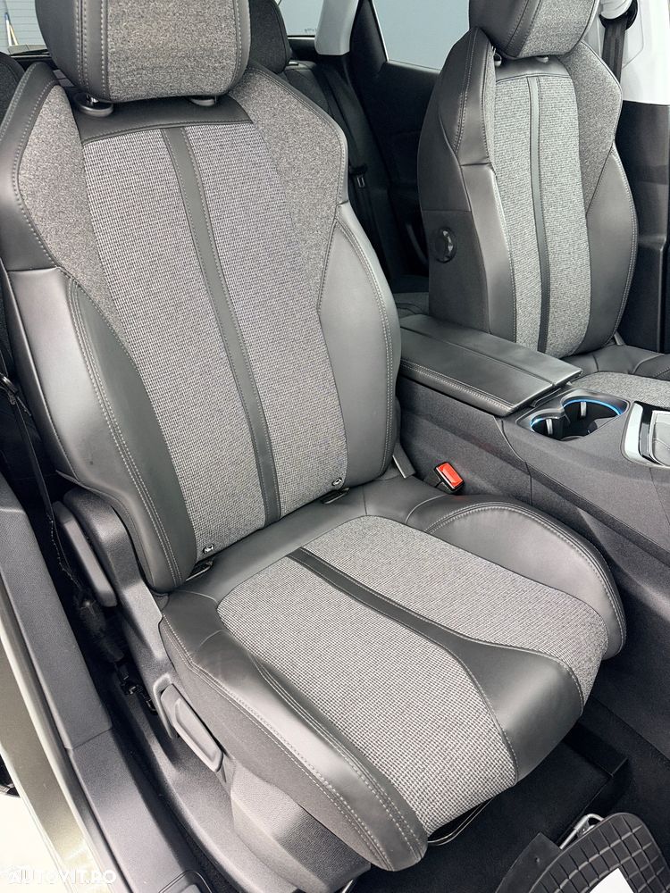 Peugeot 3008 PureTech 130 Stop & Start Allure - 16