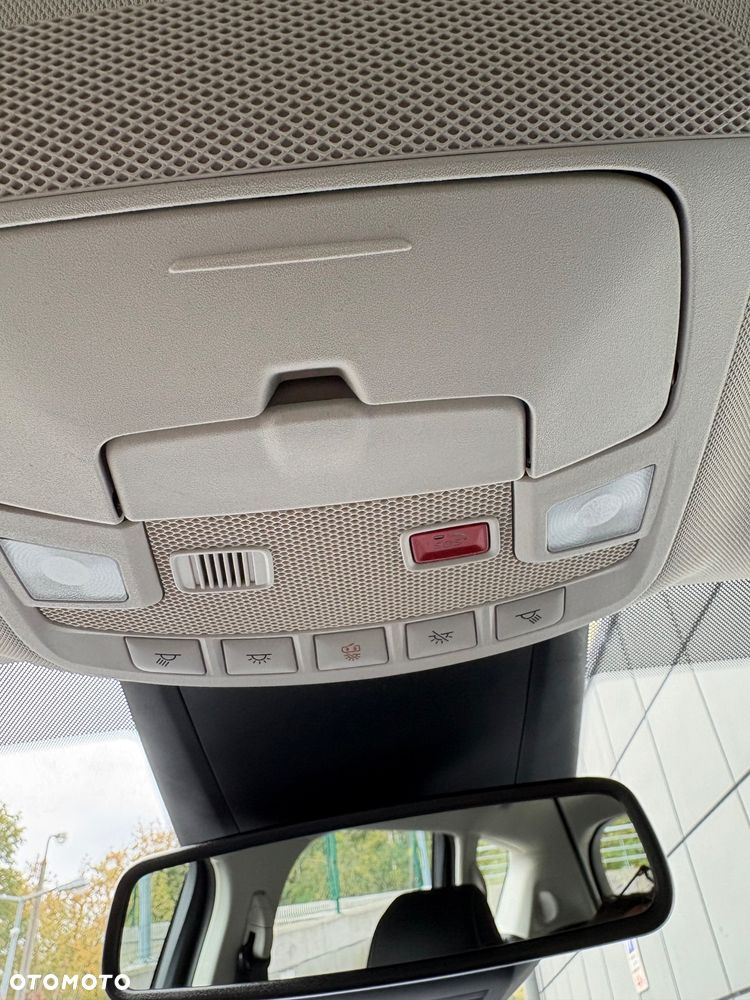 Ford S-Max - 23