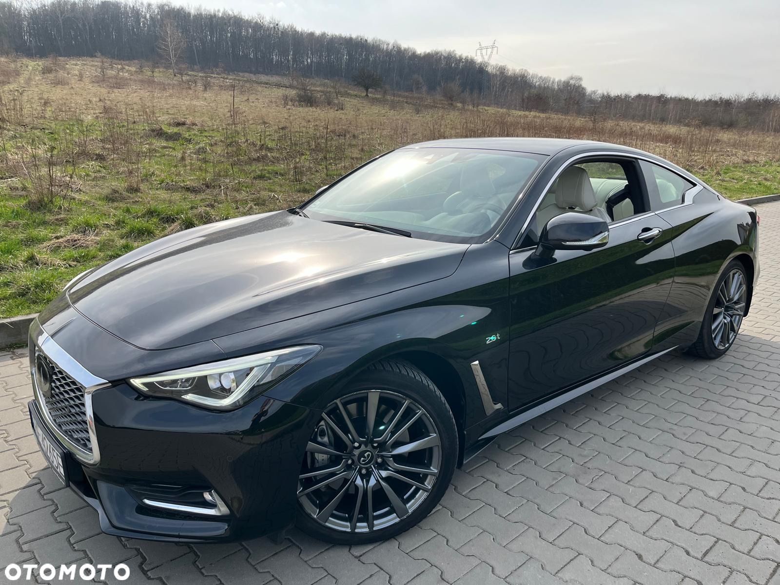 Infiniti Q60 2.0t Sport Tech - 1
