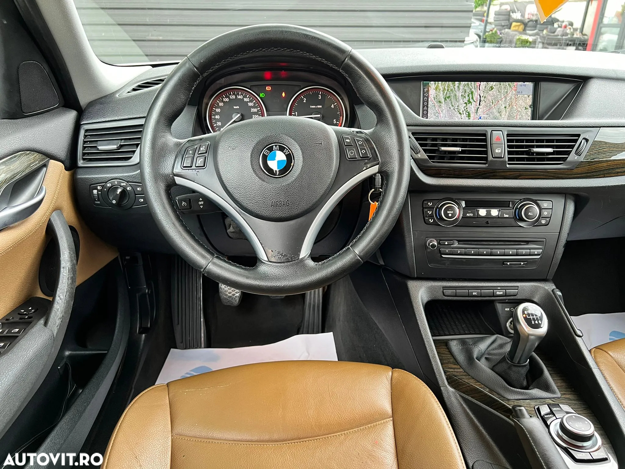 BMW X1 sDrive18d xLine - 16