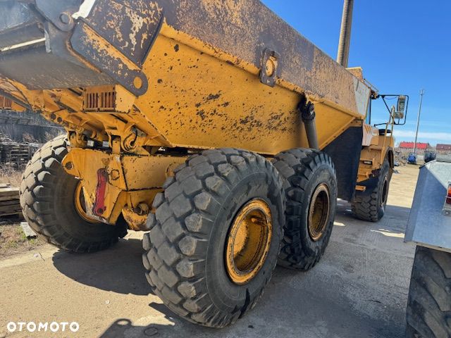 Volvo a 25 - 9