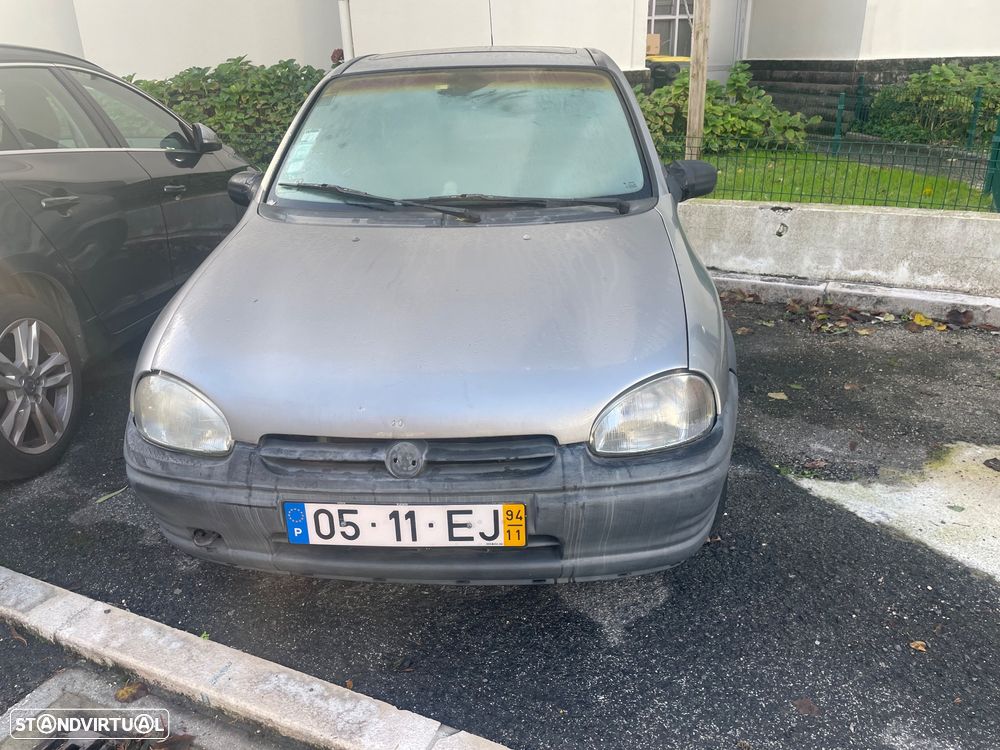 Opel Corsa 1.2 GLS - 2