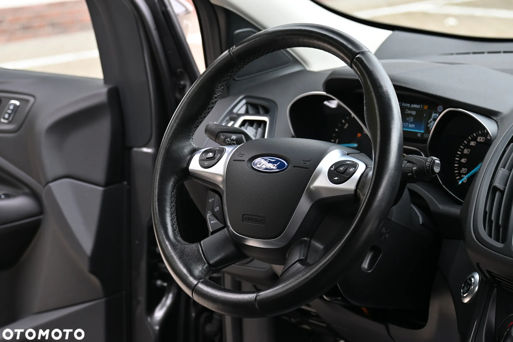 Ford Kuga 2.0 TDCi 4x4 Individual - 23