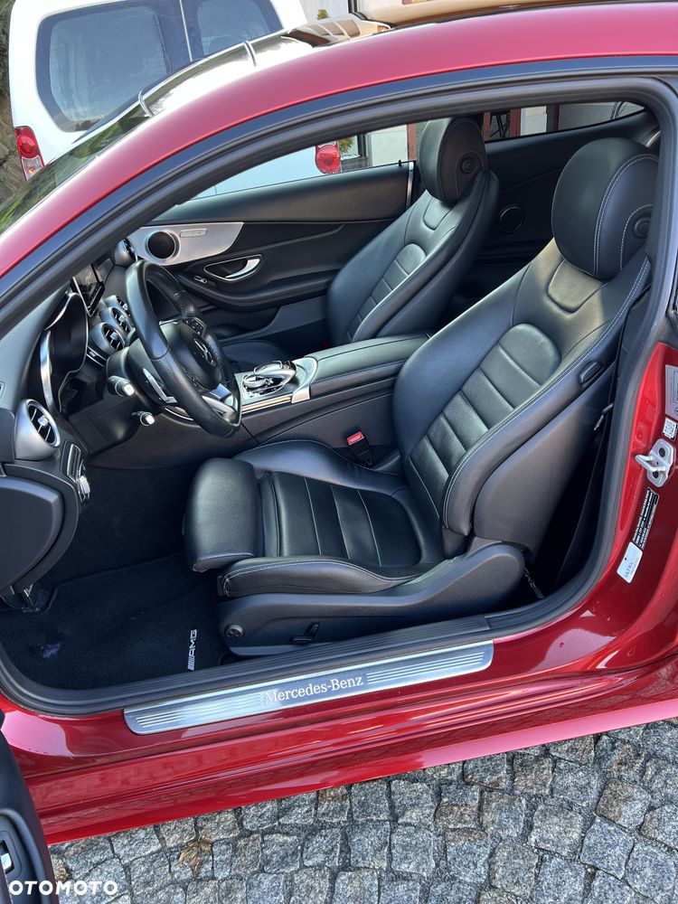 Mercedes-Benz Klasa C 300 9G-TRONIC - 19