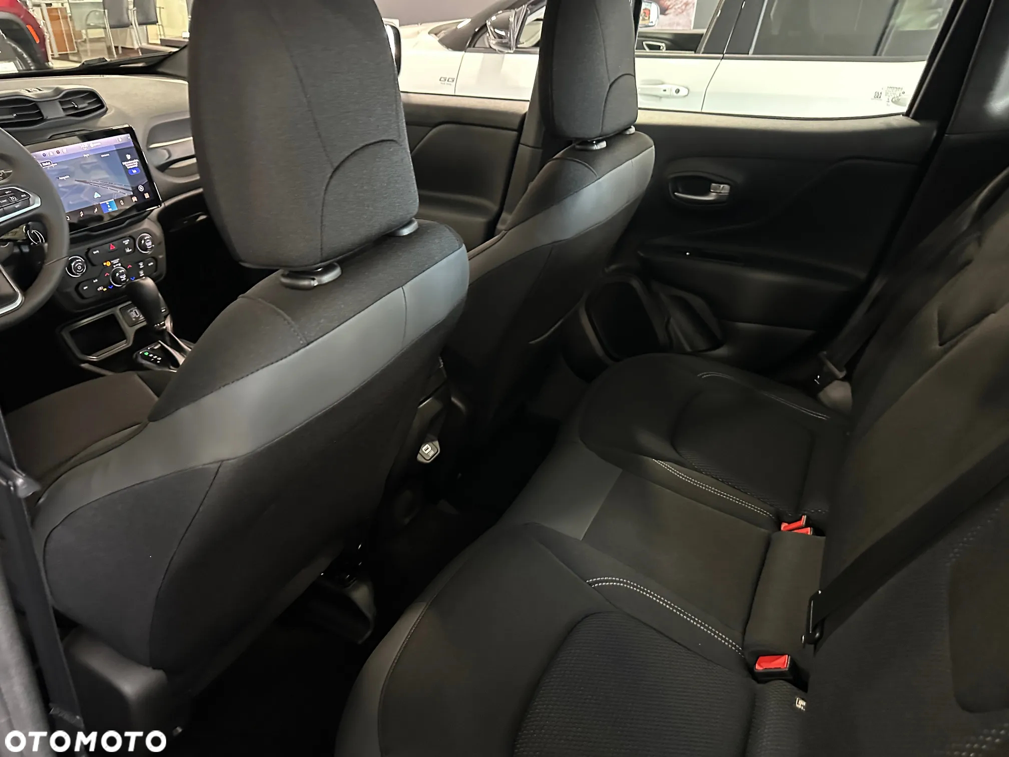 Jeep Renegade 1.5 T4 mHEV Limited FWD S&S DCT - 13
