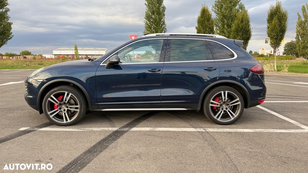Porsche Cayenne 3.0 L V6 - 3