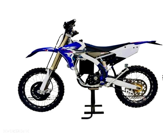Yamaha YZF - 4