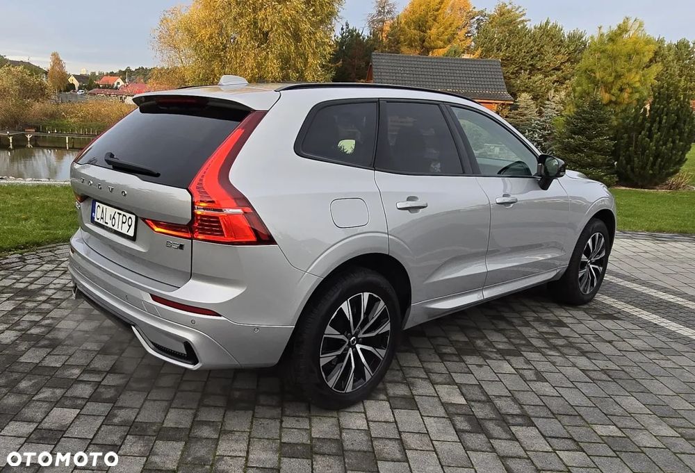 Volvo XC 60 B5 B AWD Plus Dark - 3