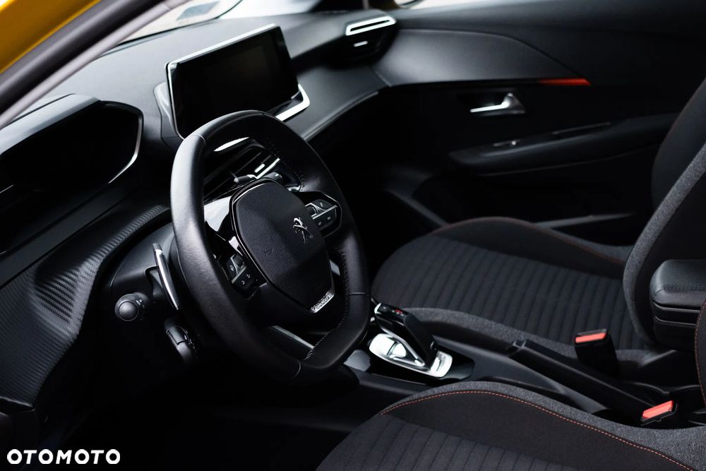 Peugeot 208 1.2 PureTech Active Pack S&S EAT8 - 6