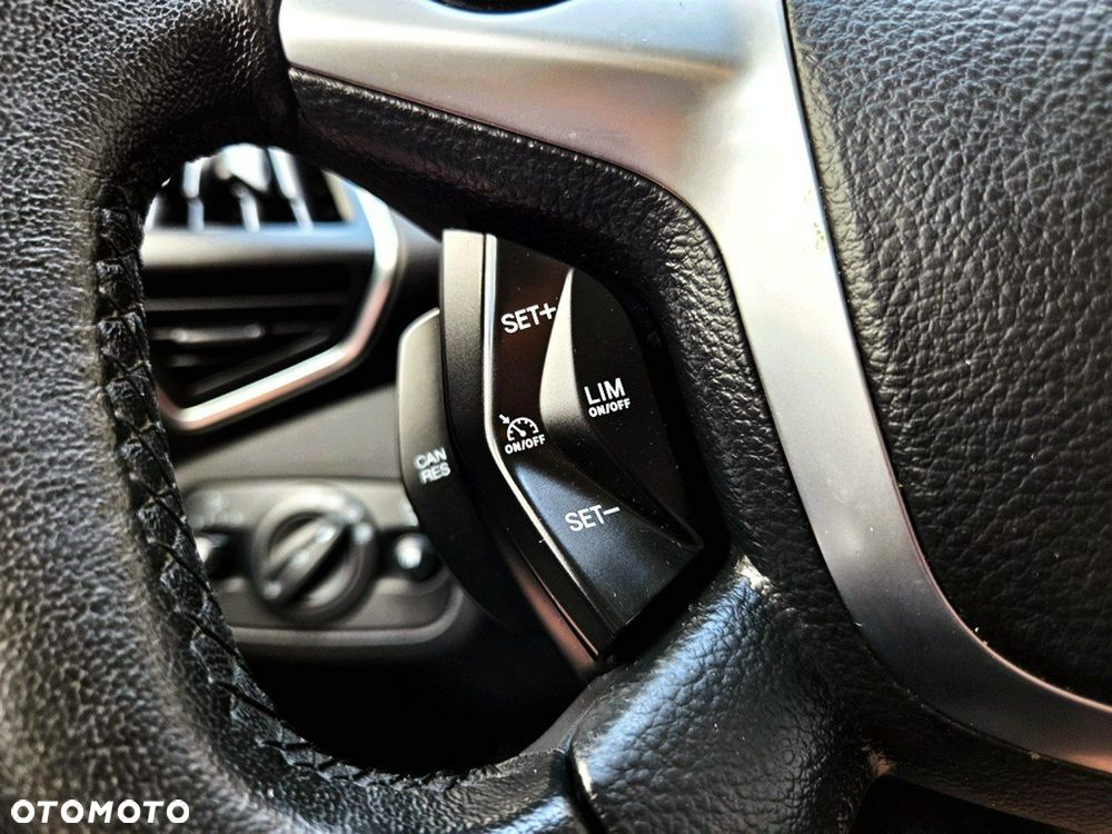 Ford Kuga 1.5 EcoBoost 2x4 Cool & Connect - 18