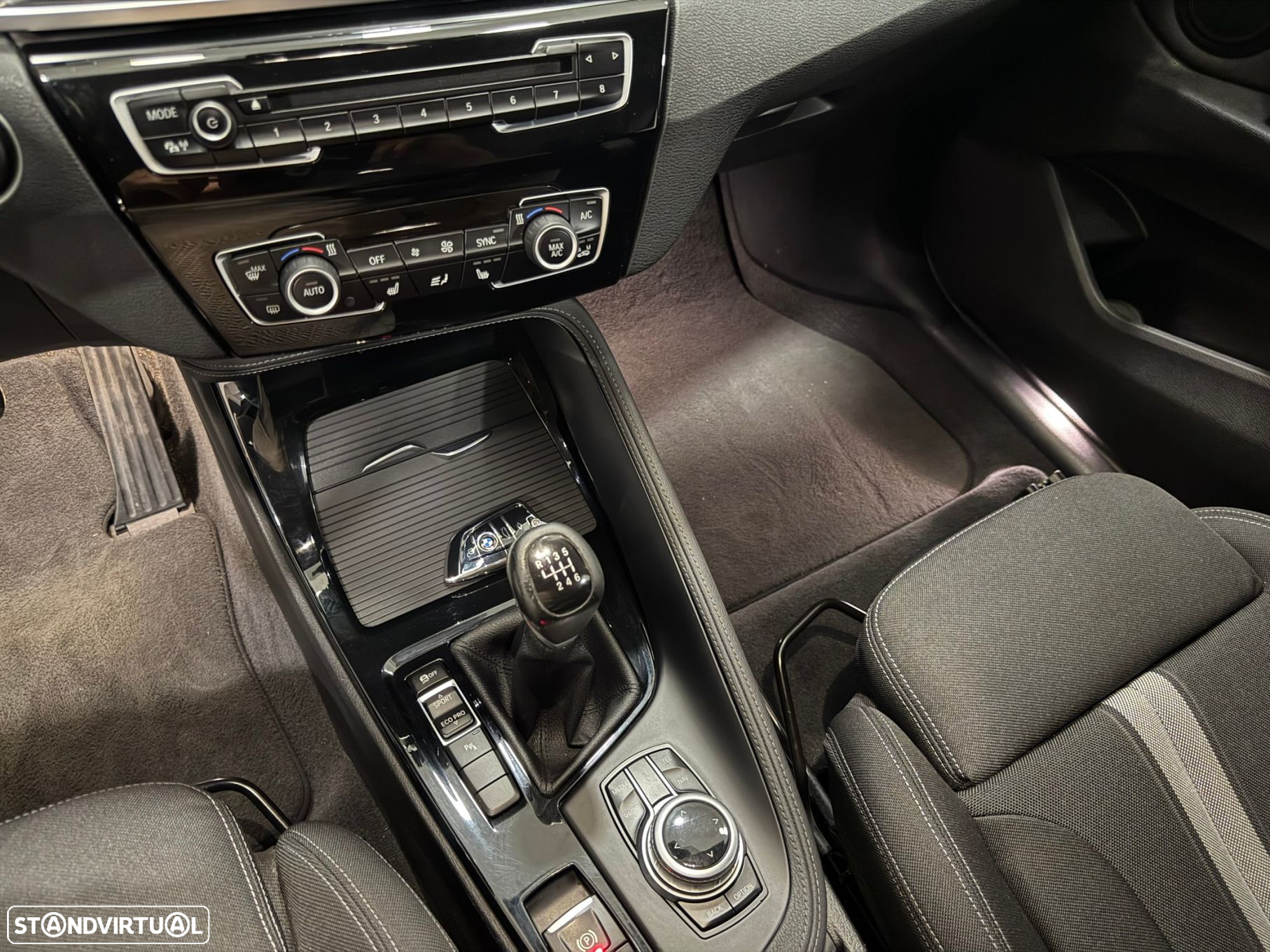 BMW X1 18 d sDrive Line Sport - 25