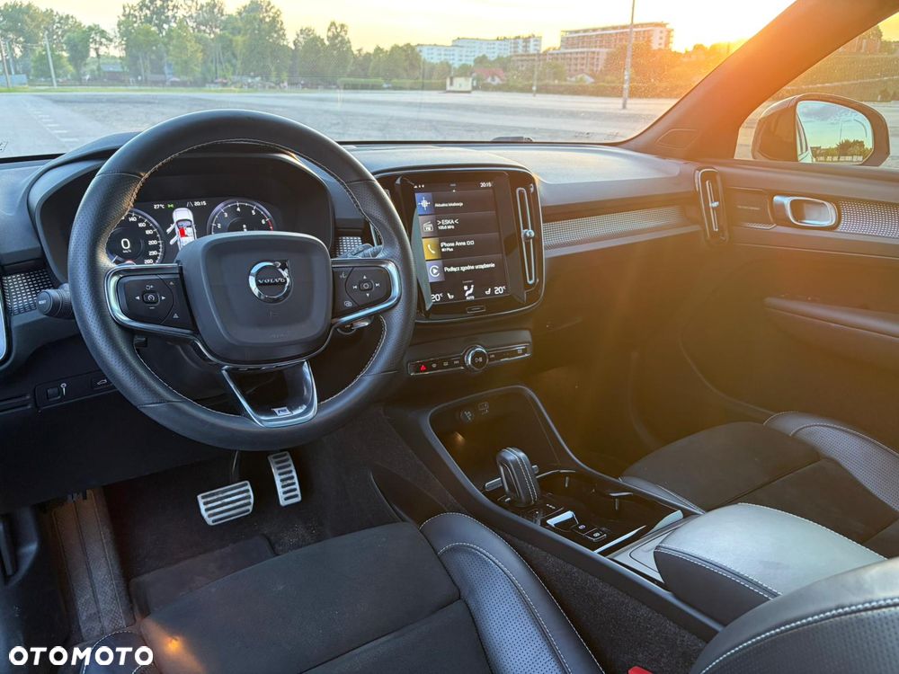 Volvo XC 40 T5 AWD R-Design - 14