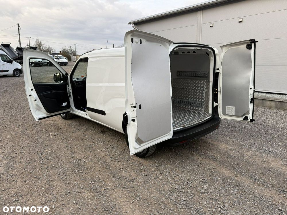 Fiat Doblo Maxi - 16
