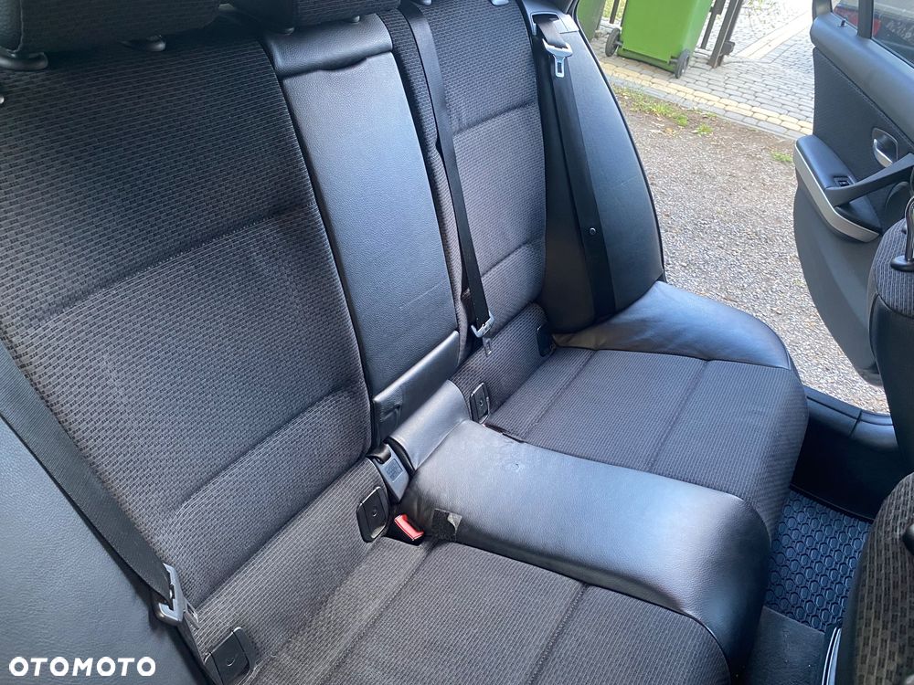BMW Seria 3 - 22