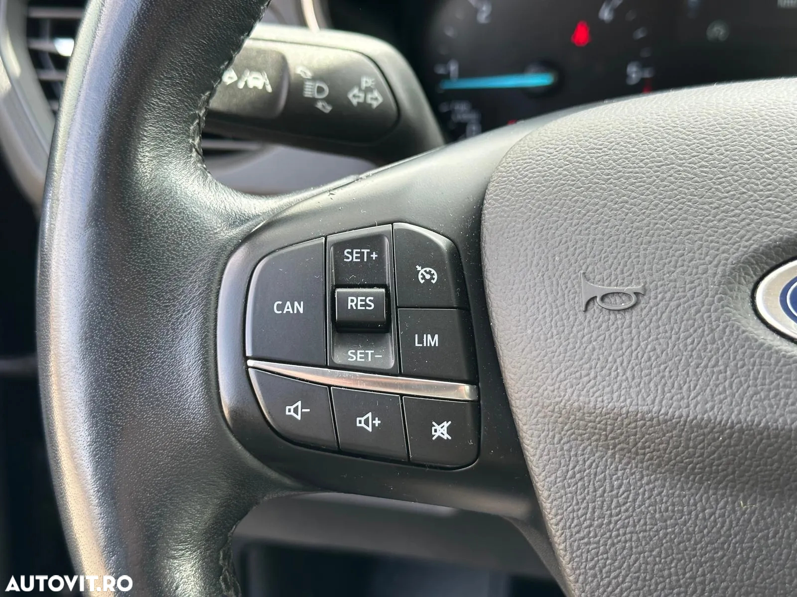 Ford Focus 2.0 EcoBlue Titanium Business - 26